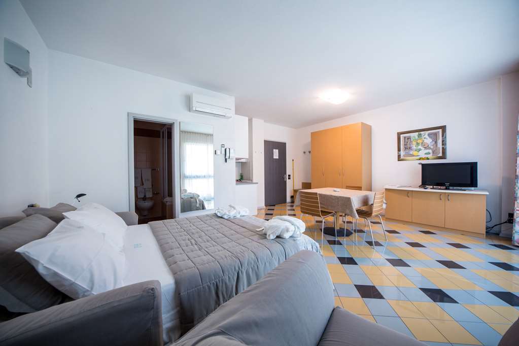 Aparthotel Piazzi House Sondrio Pokoj fotografie